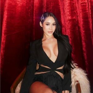 Chic Black Cutout Blazer